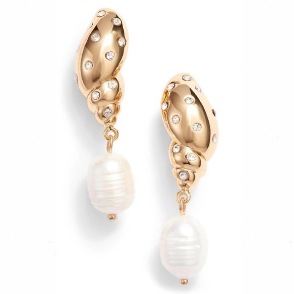 kate spade Jewelry - Kate Spade Under The Sea Tulip Shell Pearl Earring
